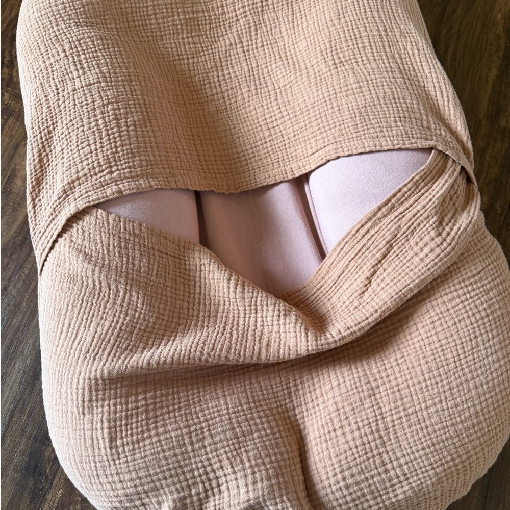 Snuggle Me Organic Dusty Rose - Picture 3 of 7